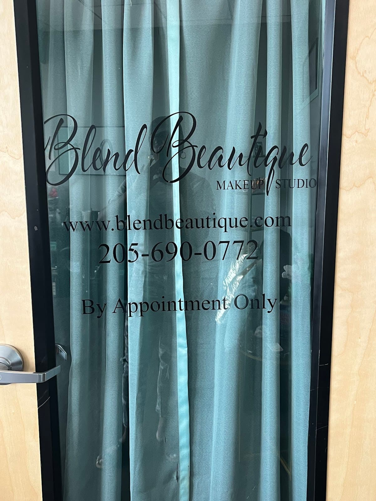 Blend Beautique LLC, Makeup Studio in Hueytown