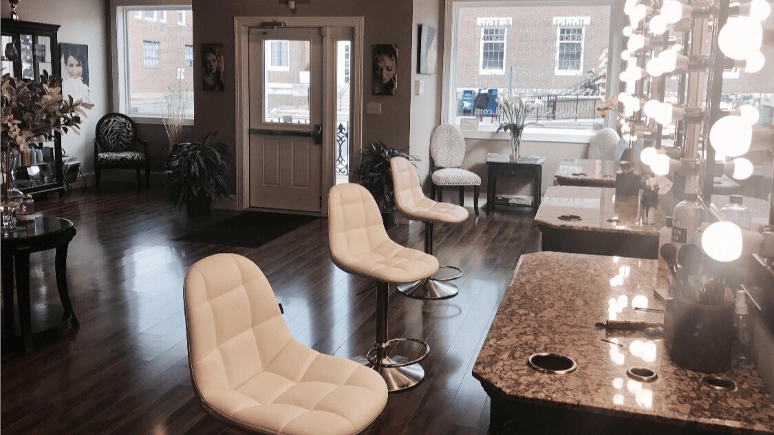 Naomi Martinez Bridal & Photo Booth in Plainville