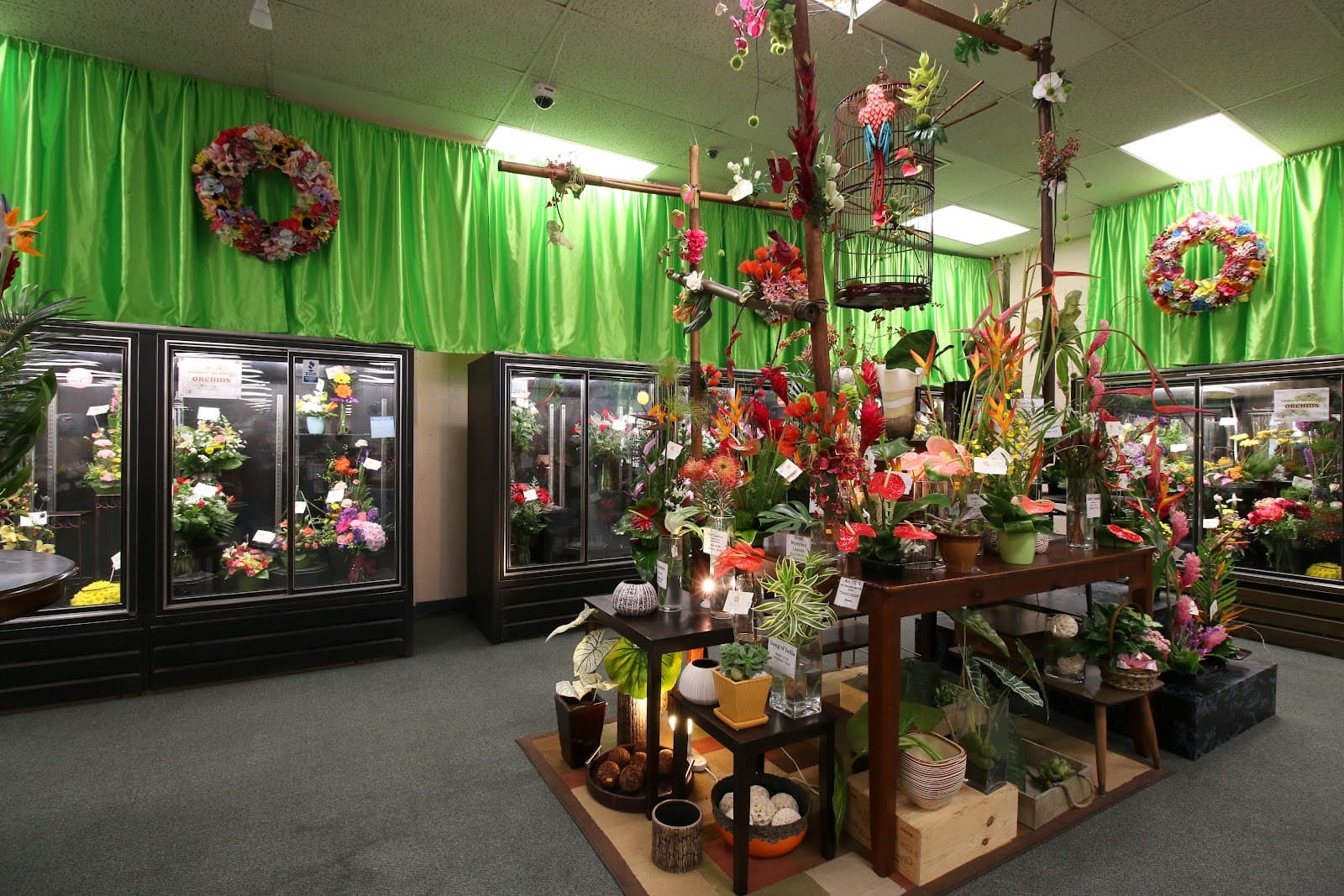 Watanabe Floral, Inc. in Honolulu