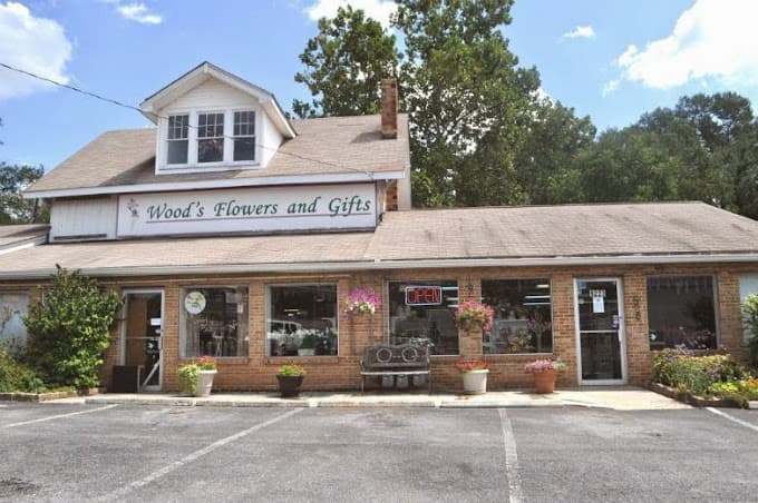 Wood's Flowers and Gifts in College Park
