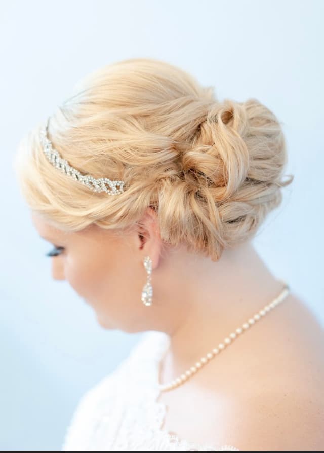 Brideheads mobile hair and makeup artists in Madison