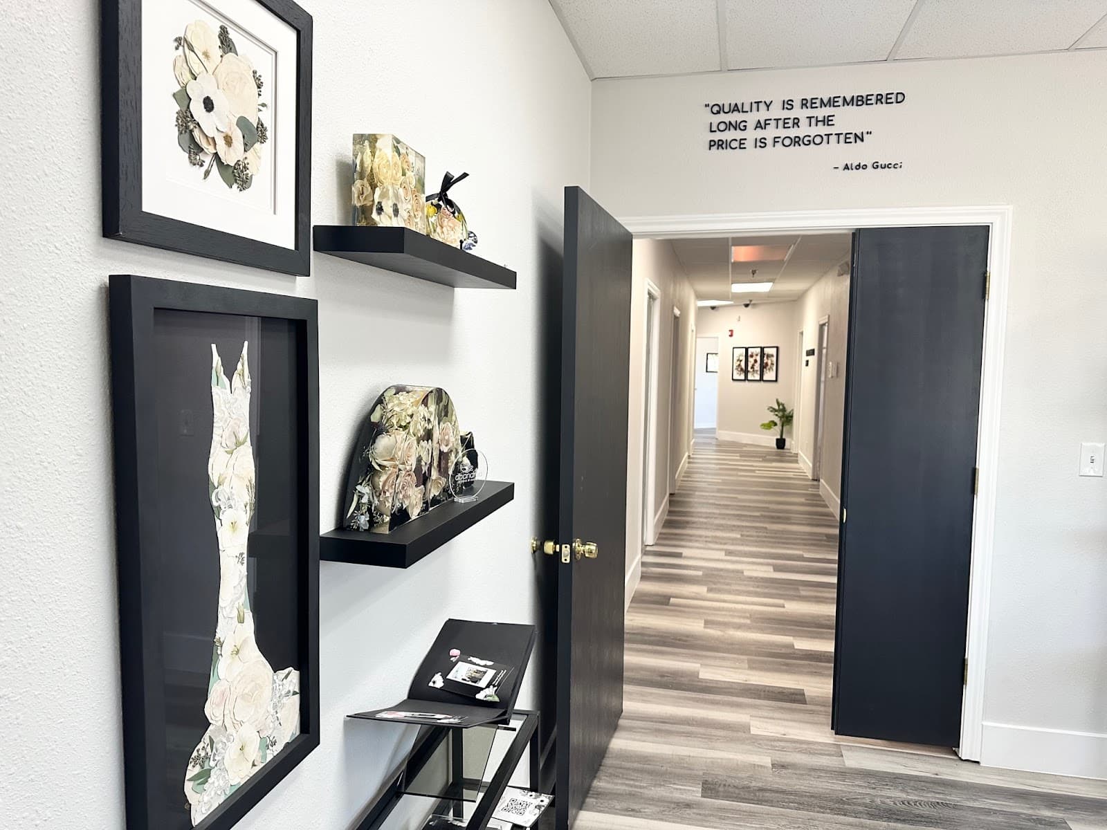 DBANDREA Flower Preservation Firm in Rowlett