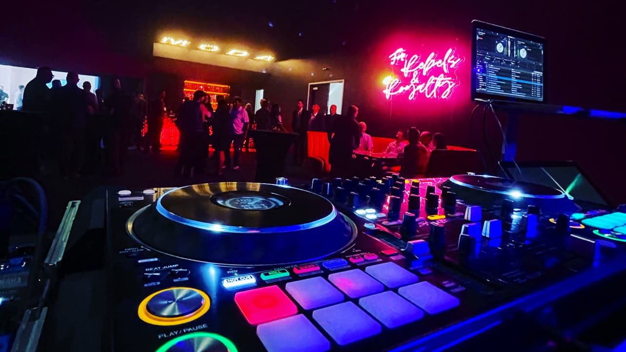 Las Vegas Mobile DJs in Las Vegas