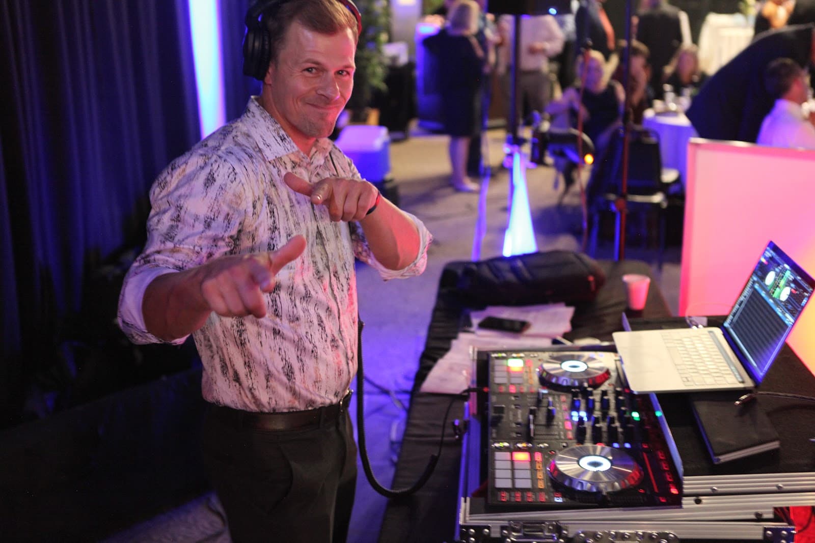 Groove on Hyde Street DJs in Shoreline